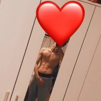 MaxOneLove's Profile Pic