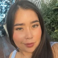 AnaliaCoper's Profile Pic