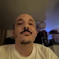Tombihot's Profile Pic