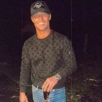 BIGDICKCOOKIE133's Profile Pic