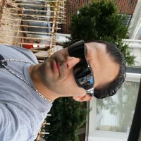 tony8in's Avatar Pic