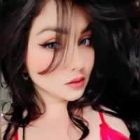 halia_thompson_s's Profile Pic