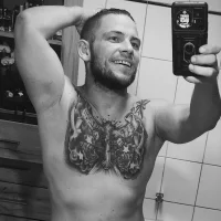 PatrickHarter Φωτ, Προφίλ