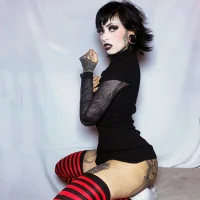 vampirk's Profile Pic