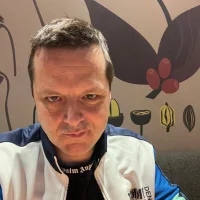 StraightGuyLdn এর প্রোফাইল ছবি