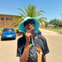 صورة الملف الشخصي لـ huGe_DrSA