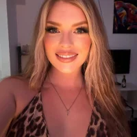 Scarlette-wolfe's Avatar Pic