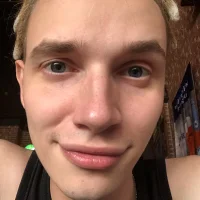 shyhoneyboy's Profile Pic