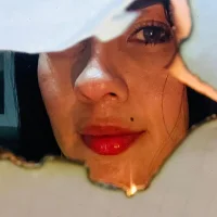 stephanya_ Φωτ, Προφίλ