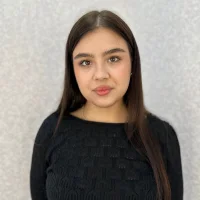 AislyHanney's Profile Pic