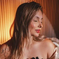 Emmaa_white_