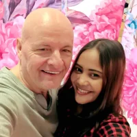 VibrantMultiracialCouple's Foto Profil