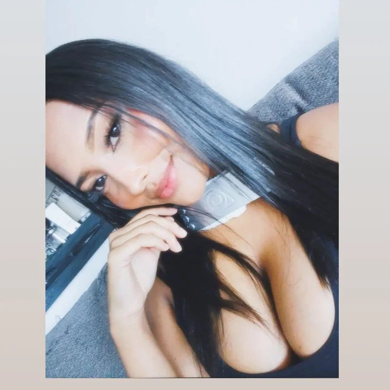 Pandora_gu live cam profile