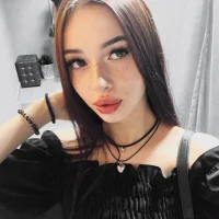 Viola_River_'s Avatar Pic