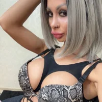 BonnieBeee's Profile Pic