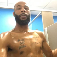 غرفة دردشة BIgBull641 دون اتصال