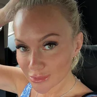 Hallie_Blue's Profile Pic