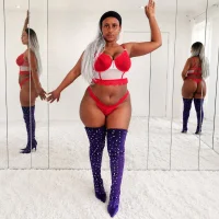 ThiccBaddieXO webcam