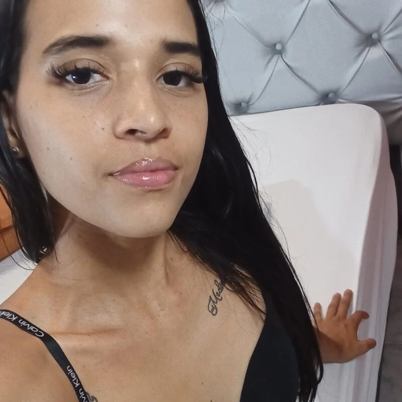 AmelieLaurentC Stripchat profile image