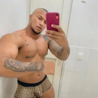 clarkhot's Profile Pic