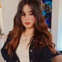 _CHLOE34's Profile Pic