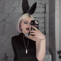 ElwineFaith's Profile Pic