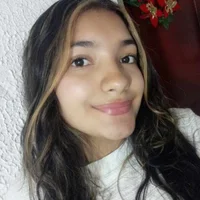 Laaura__'s Profile Pic