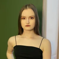 Gambar Profil EmmaAIarie