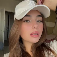 LoraChap's Profile Pic