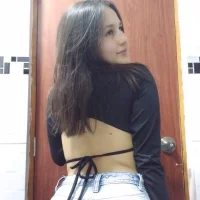 Camila_Mora Φωτ, Προφίλ