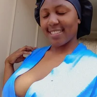 Bustystaceyのプロフィール写真