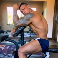 samlatino26s profilbillede