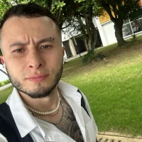 andy_hornyboy_'s Avatar Pic