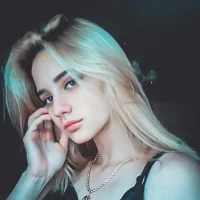 Kati_Crystal's Avatar Pic