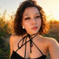 Roxy_Rebell's Avatar Pic