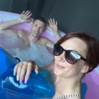 petiteredheadandman's Profile Pic