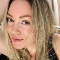 ElleHerry1