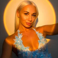 MaryMonrovia's Avatar Pic