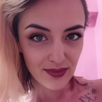 Petite_Tiffany89's Profile Pic