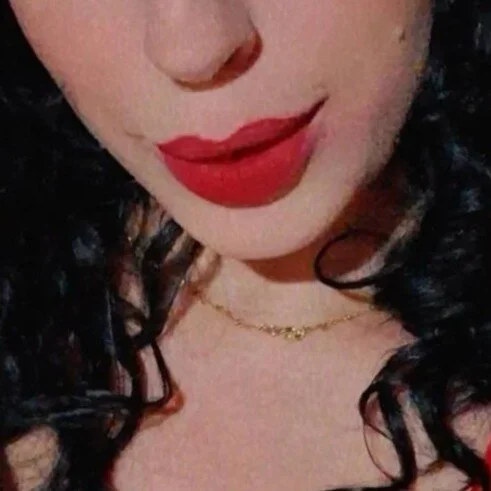 Flora-latin-girl