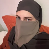 monnamore's Profile Pic