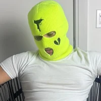 PapiiEliii Φωτ, Προφίλ