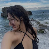 EllieLaurel 的个人资料图片