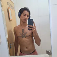 lopix25's Profile Pic