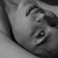 Rosahottt@xh Adlı Modelin Avatarı