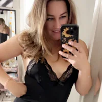 DMarie19's Profile Pic
