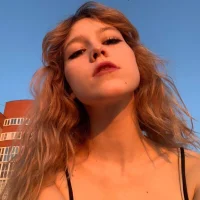 Gambar Profil GuinevereGundry