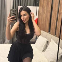 FlirtyFawnn's Profile Pic