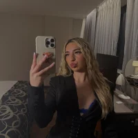 MidnightAuraa's Profile Pic