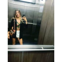 תמונת פרופיל של Veryhotgirl